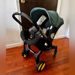 Doona Carseat/ Stroller